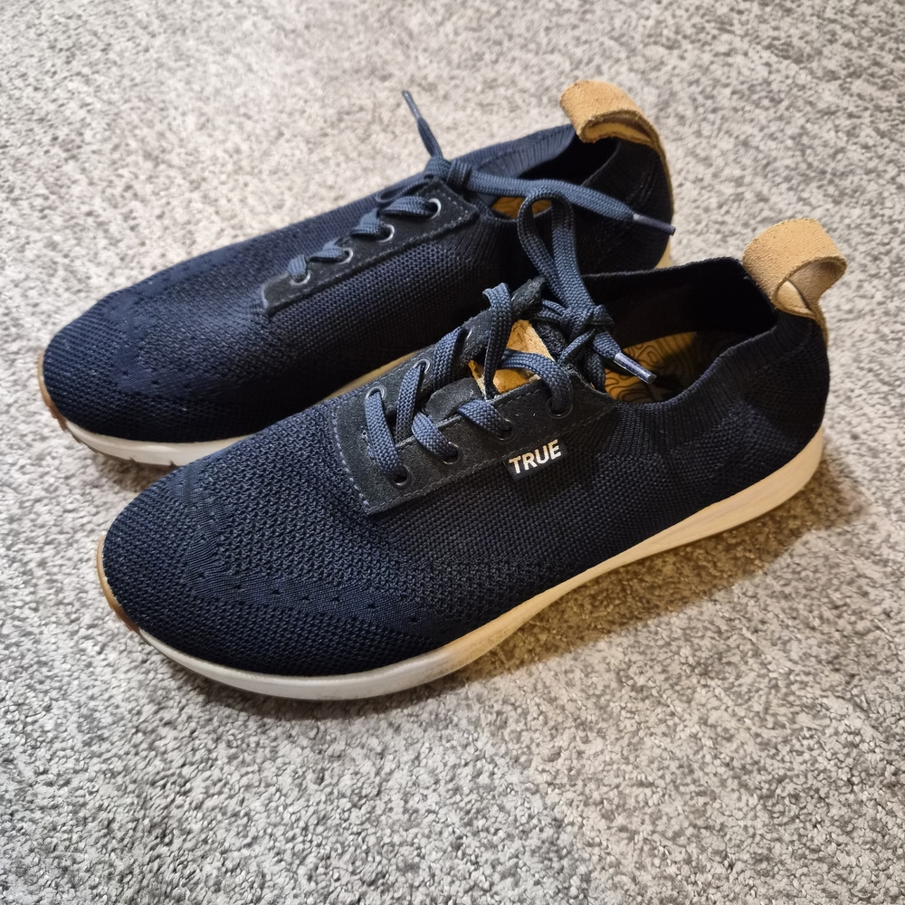 TRUE Linkswear Men's Spikeless Golf Shoes